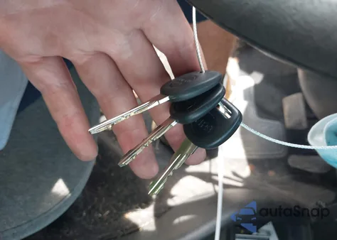 2001 Chevrolet S-10 Ls z USA, uszkodzony, nr VIN 1GCDT19WX18243615